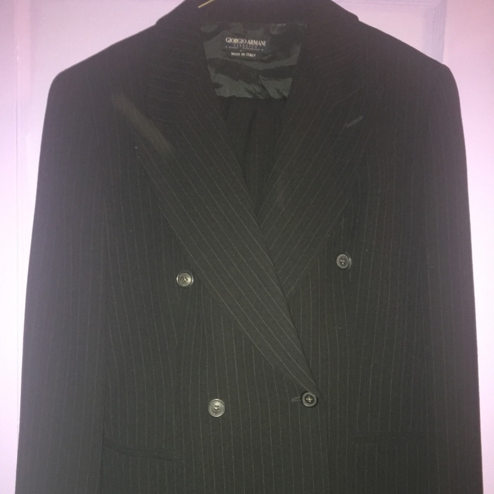 Giorgio Armani Classic Suit..MAKE AN OFFER